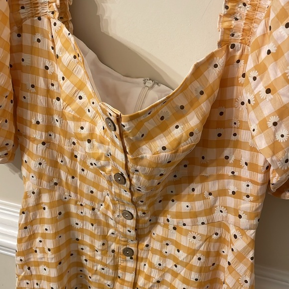 Hutch Gingham Daisy Seersucker Dress - Picture 6 of 8